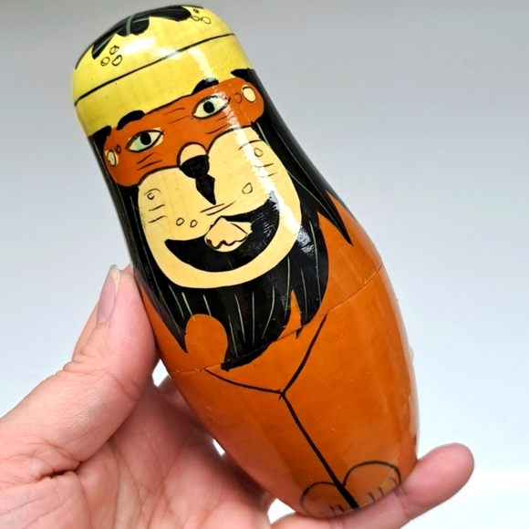 - Vintage Russian "Wizard Of Oz " set of 5 wood nesting dolls hand painted - Picture 2 of 12